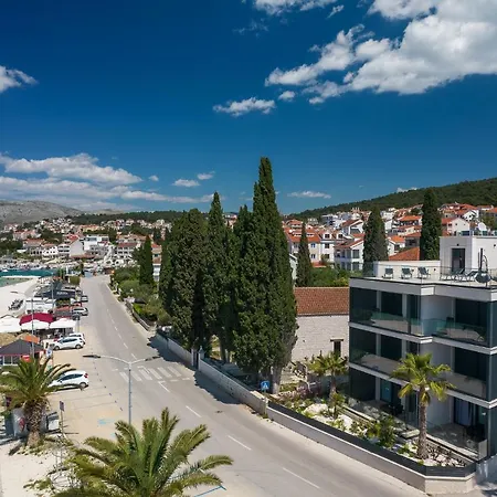 Palm Springs Apartament Trogir
