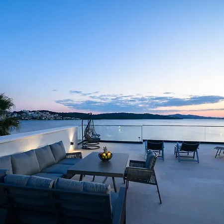 Apartamento Palm Springs Trogir