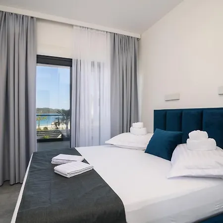 Palm Springs 特罗吉尔